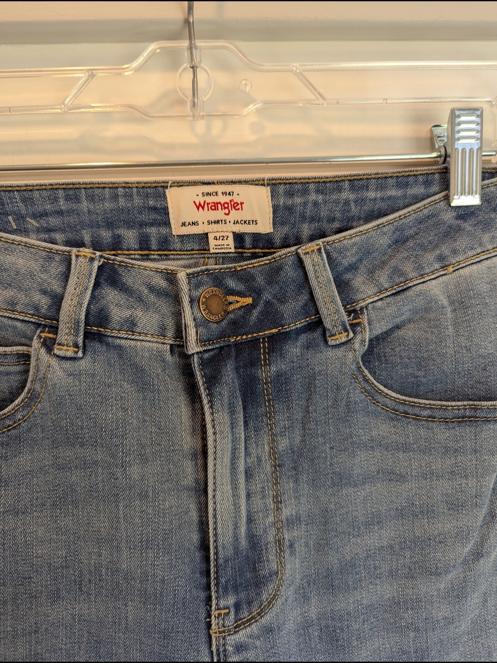 NWT Wrangler High Rise Boot Cut Jeans Size 4 Or 27 Medium Wash Stretch - Picture 4 of 13
